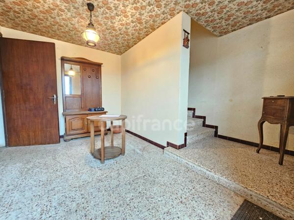 Maison à vendre 4 pièces 3 CHAMBRES GARAGE ET TERRASSE PANISSIERES (42)