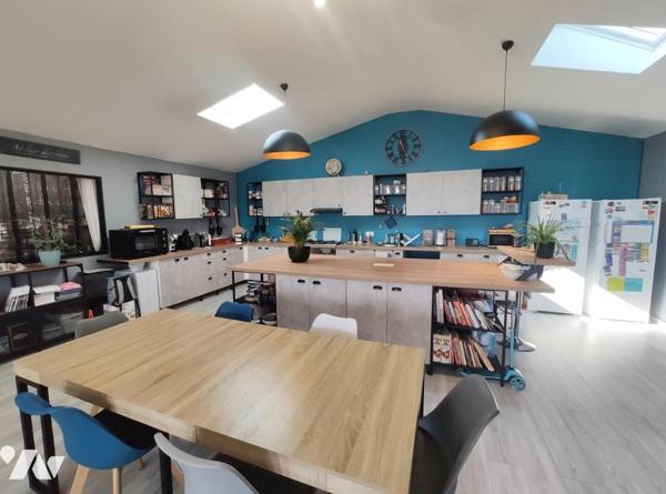 Immeuble RUE 1105 m²