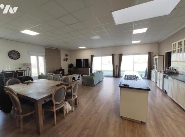 Immeuble RUE 1105 m²