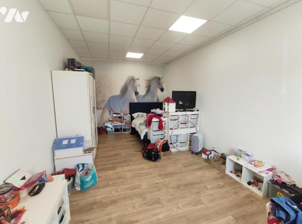 Immeuble RUE 1105 m²