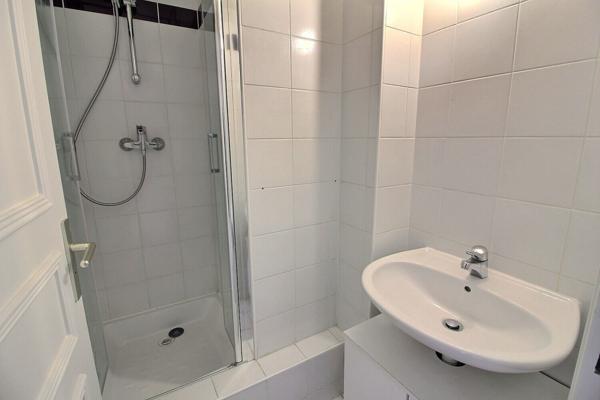 Carnot-Gambetta : Superbe 5 pièces de 99m² + cave + 2 places de parking