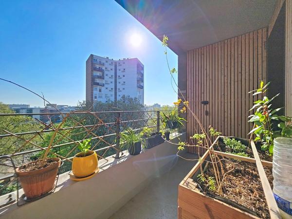 APPART 3 PIECES DERNIER ETAGE, 2 LOGGIAS, PARKING