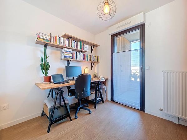 APPART 3 PIECES DERNIER ETAGE, 2 LOGGIAS, PARKING