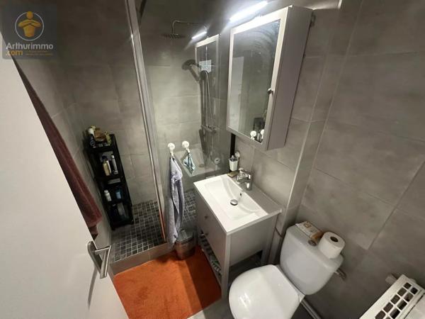 Vente                                                      Appartement
                        
                     2 pièces                      44 m2                     à Metz