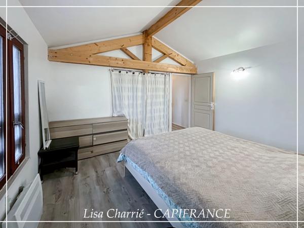 Propriete à vendre 11 pièces de 406 m2 habitables au total, avec dépendance sur 5261 m2 proche de NOGARO (32)