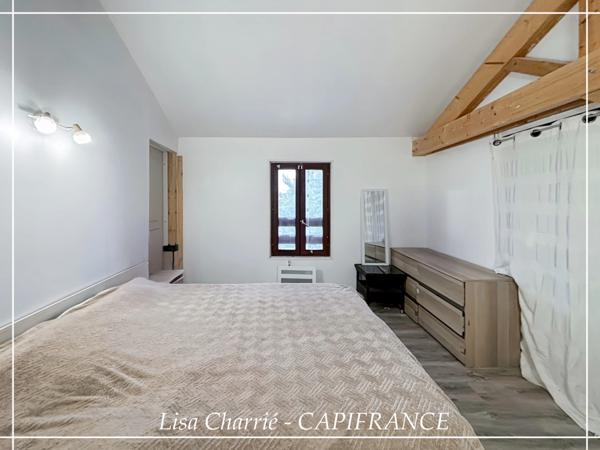 Propriete à vendre 11 pièces de 406 m2 habitables au total, avec dépendance sur 5261 m2 proche de NOGARO (32)