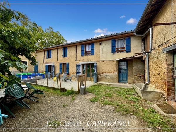 Propriete à vendre 11 pièces de 406 m2 habitables au total, avec dépendance sur 5261 m2 proche de NOGARO (32)