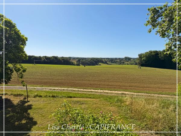 Propriete à vendre 11 pièces de 406 m2 habitables au total, avec dépendance sur 5261 m2 proche de NOGARO (32)