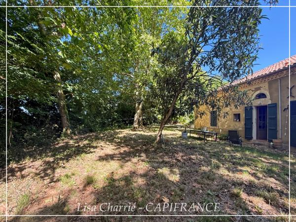 Propriete à vendre 11 pièces de 406 m2 habitables au total, avec dépendance sur 5261 m2 proche de NOGARO (32)
