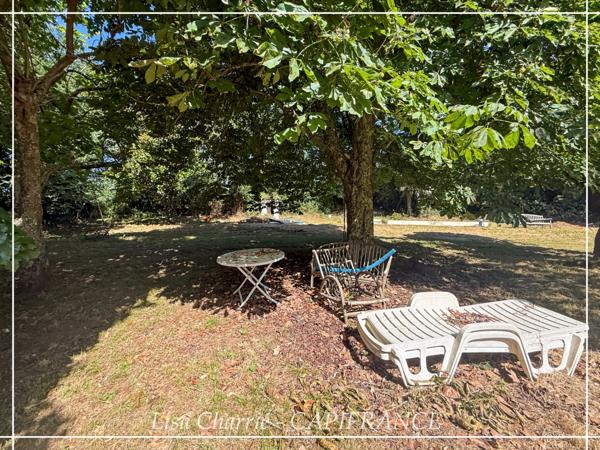 Propriete à vendre 11 pièces de 406 m2 habitables au total, avec dépendance sur 5261 m2 proche de NOGARO (32)