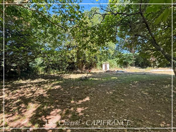 Propriete à vendre 11 pièces de 406 m2 habitables au total, avec dépendance sur 5261 m2 proche de NOGARO (32)