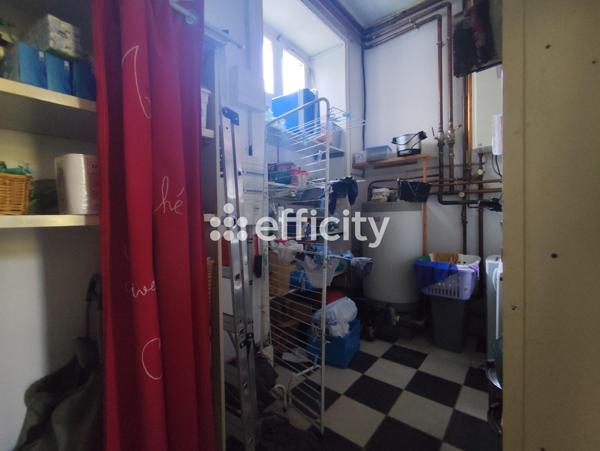 Maison 8 pièces - 300 m²