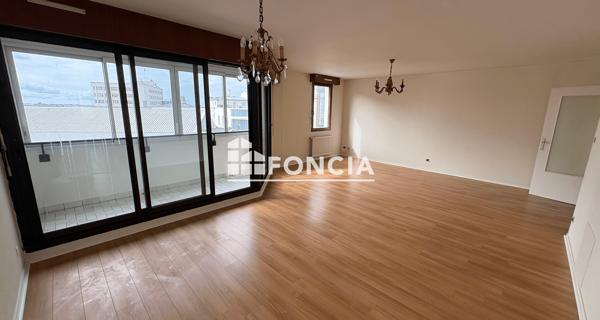 Location Appartement 4 pièces 84 m² - Brest 29200