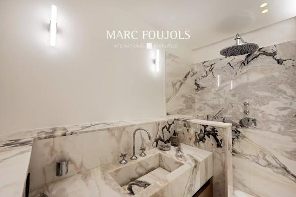 Quai Branly : Appartement 3 suites – Dernier étage – Vue Tour Eiffel