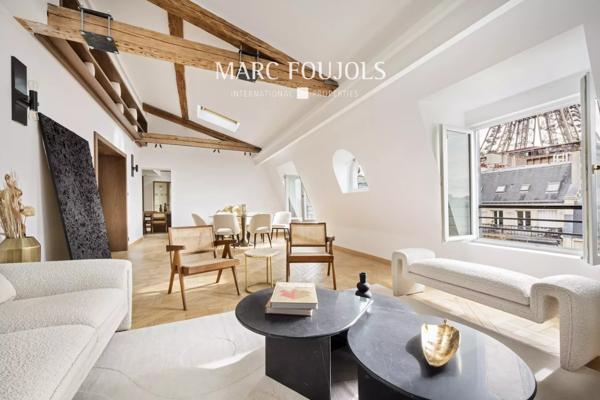 Quai Branly : Appartement 3 suites – Dernier étage – Vue Tour Eiffel