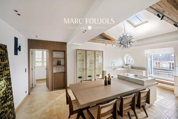 Quai Branly : Appartement 3 suites – Dernier étage – Vue Tour Eiffel