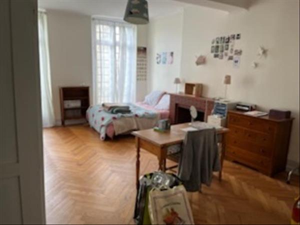 Maison à vendre |  Casteljaloux |  7 pièces | 295 m²