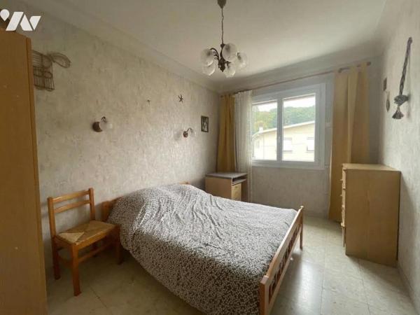 Villa avec jardin, 4 chambres et garage