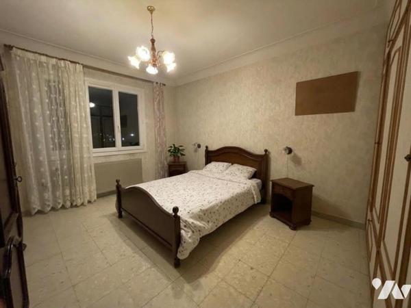 Villa avec jardin, 4 chambres et garage