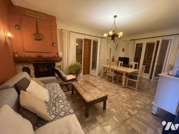 Villa avec jardin, 4 chambres et garage
