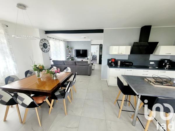 Maison à vendre 7 pièces 150 m² Saint-Parres-aux-Tertres