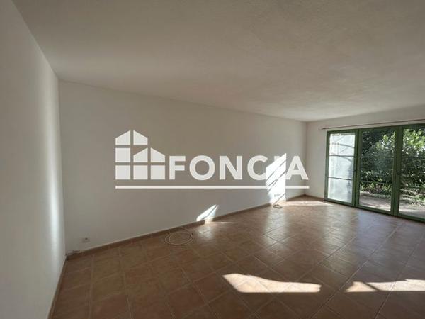 Location Maison 3 pièces 66.28 m² - Uzes 30700