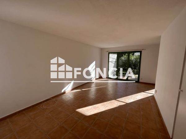 Location Maison 3 pièces 66.28 m² - Uzes 30700