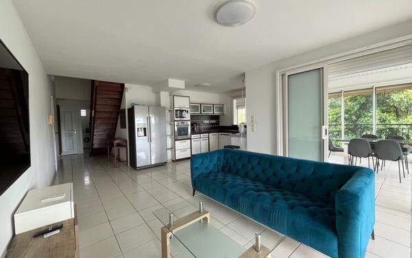 Appartement à louer    4 pièces • 141,93 m2 Fort-de-France