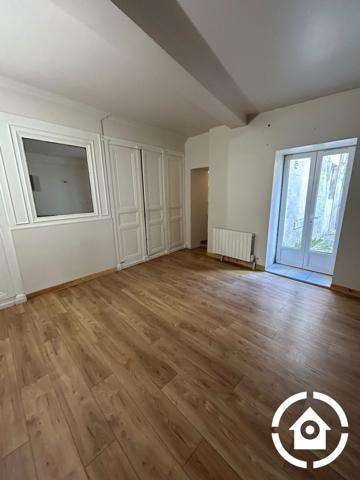 IMMEUBLE DE RAPPORT EN CŒUR DE VILLE DE COGNAC – REVENUS LOCATIFS DE 47 718 €/AN