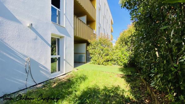 Appartement à louer 2 pièces SAINT PRIEST (69) Quartier Revaison avec jardin et garage Résidence 2015