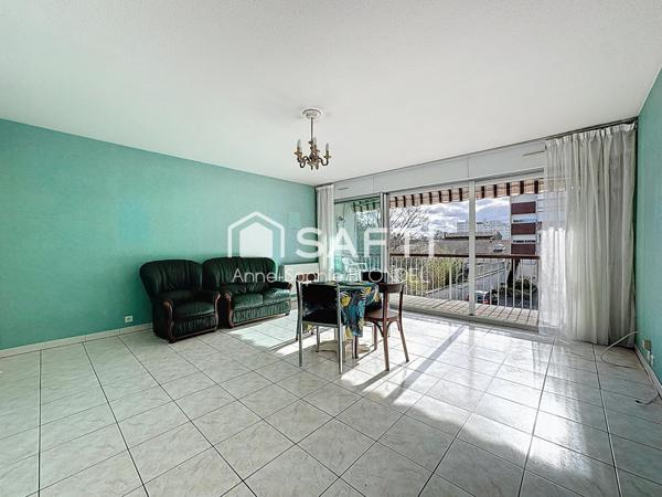 BORDEAUX PARC BORDELAIS Appartement 3 chambres, parking et cave