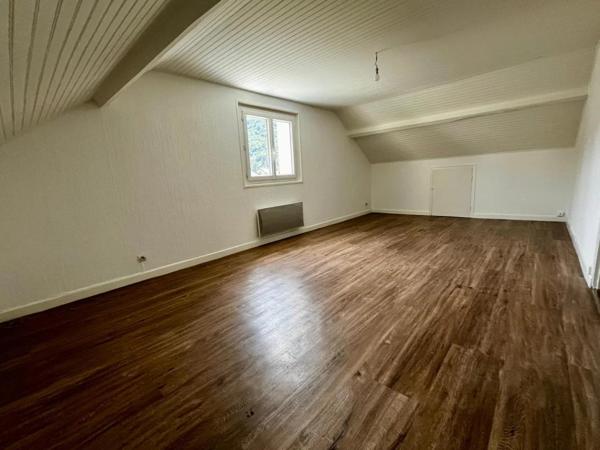 Appartement à louer à Badaroux (48000)