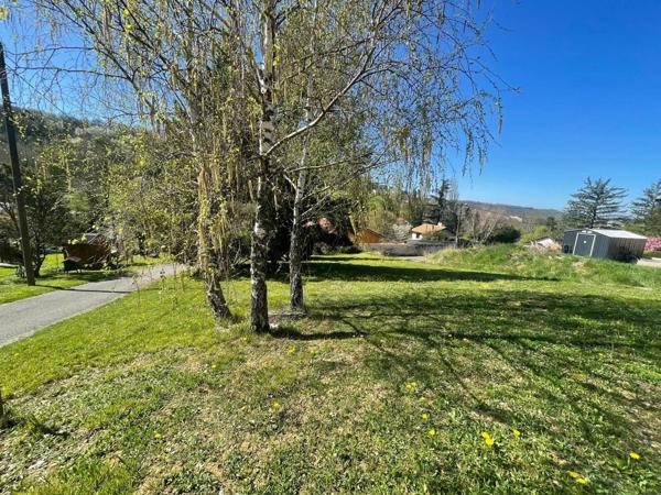 Terrain - 712m² vue dégagée - Sur les hauteurs d'Amberieu-en-Bugey