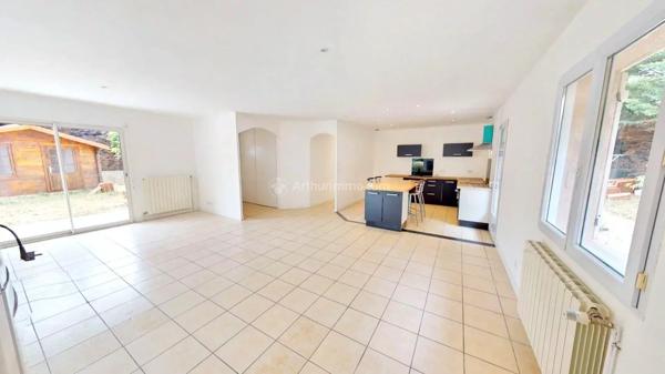 Location                                                      Maison
                        
                     5 pièces                      108 m2                     à Vienne