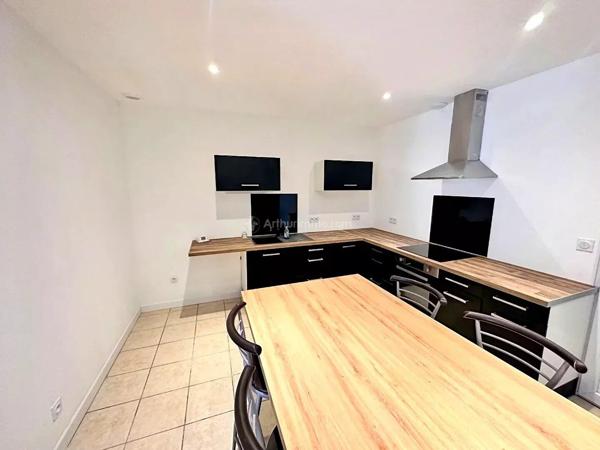 Location                                                      Maison
                        
                     5 pièces                      108 m2                     à Vienne