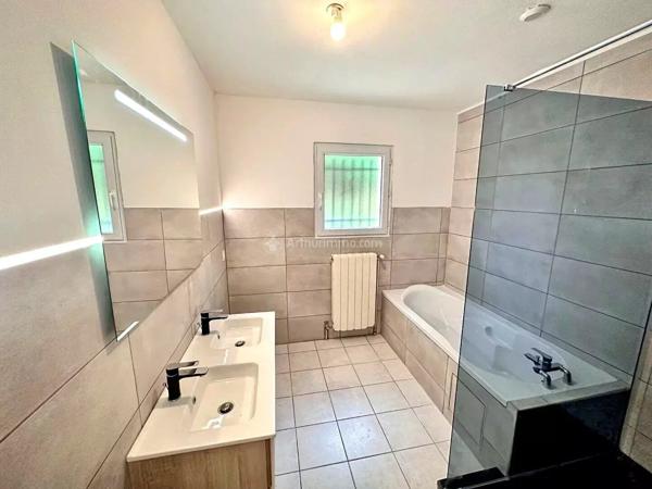 Location                                                      Maison
                        
                     5 pièces                      108 m2                     à Vienne