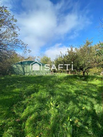 Maison 5 chambres, terrains de 25723m² avec hangar