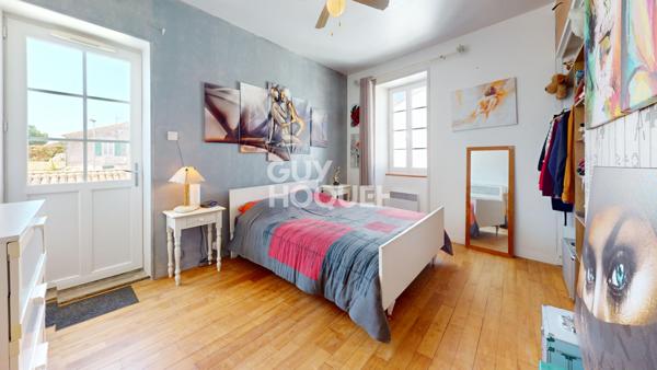 Douceur de vivre à La Noue ? Maison de village avec grand garage