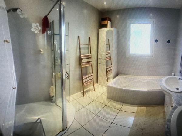 Maison Aiffres 6 pièce(s) 168 m2