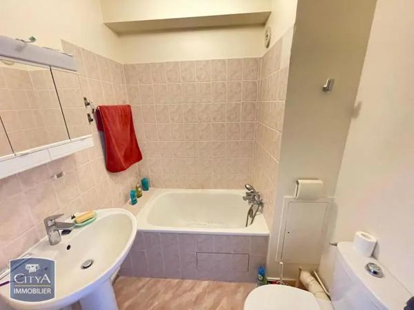 Appartement à louer 1 pièce 22.06m² Joué-lès-Tours (37300)