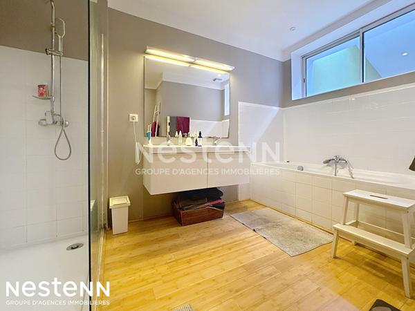 maison de caractere du 19eme avec piscine et gite independant !