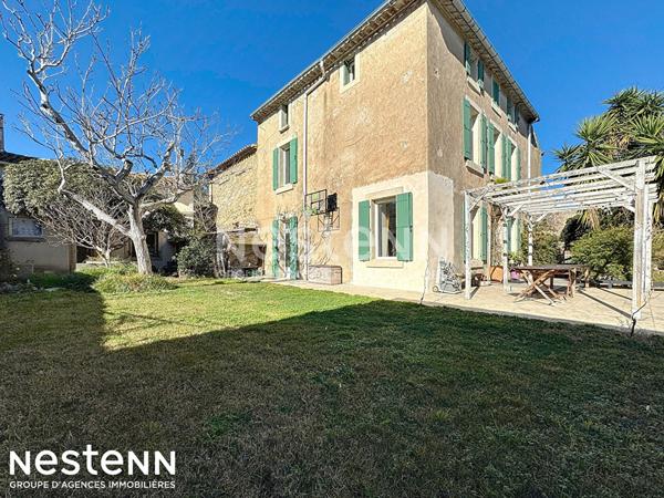 maison de caractere du 19eme avec piscine et gite independant !