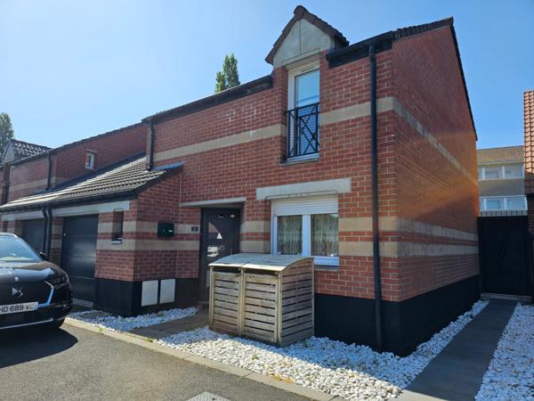 A LOUER : MAISON DE LOTISSEMENT (VIDE ou MEUBLEE)