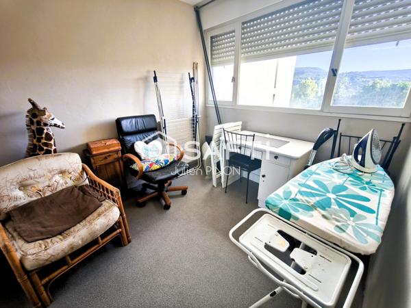 Appartement familial avec vue panoramique et balcon au cœur d'Apt