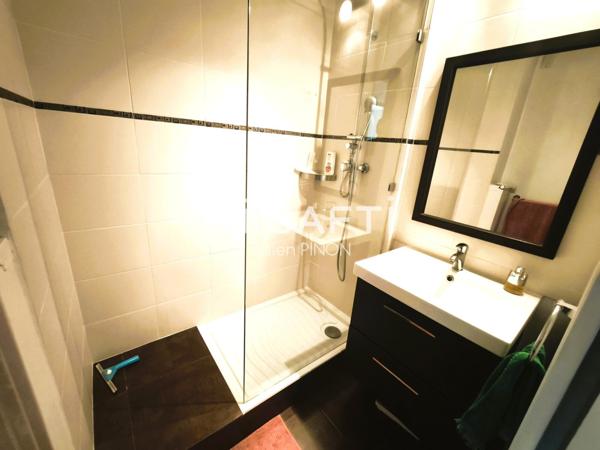 Appartement familial avec vue panoramique et balcon au cœur d'Apt