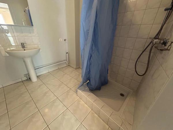 Appartement à louer 3 pièces 59.38m² Montbéliard (25200)