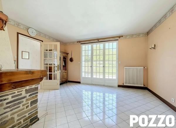 A VENDRE. CENTRE BOURG TESSY-BOCAGE. MAISON AVEC VIE DE PLAIN-PIED. TESSY BOCAGE