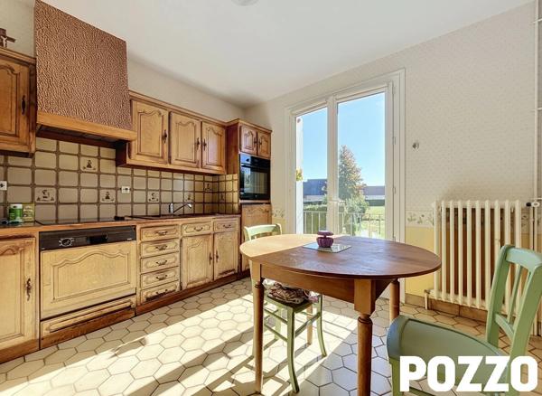 A VENDRE. CENTRE BOURG TESSY-BOCAGE. MAISON AVEC VIE DE PLAIN-PIED. TESSY BOCAGE