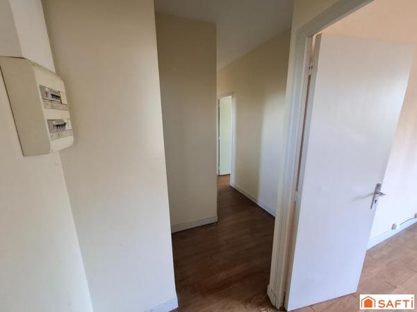 IMMEUBLE  205 M² – 3 LOGEMENTS – 3 GARAGES – À 5 MINUTES DE NAVARRENX