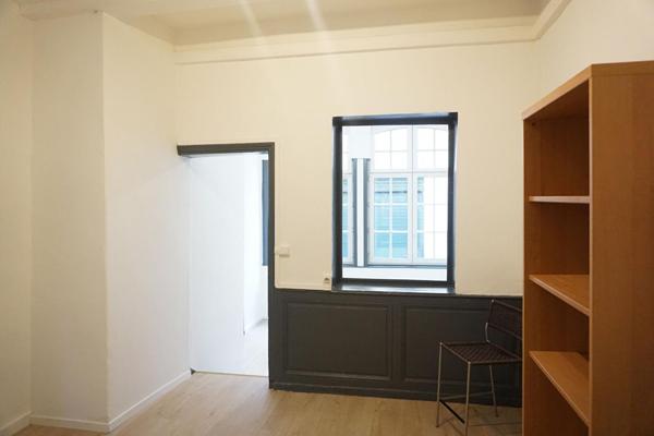 A LOUER : T1 à LILLE • • 795 € CC • Réf. G386